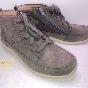 Vionic Shawna sz 7 slate grey (more like taupe) sneaker bootie